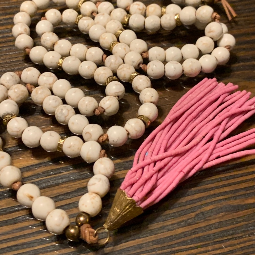 Artsy boho unique Howlite beaded tassel necklace - Picture 2 of 16